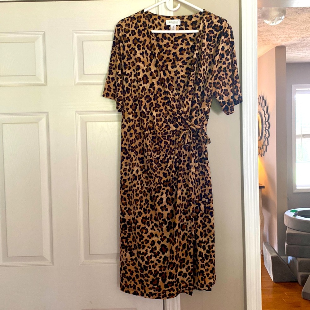 Motherhood Maternity 1x Women’s Leopard Short sleeve Dress Polyester/Spandex